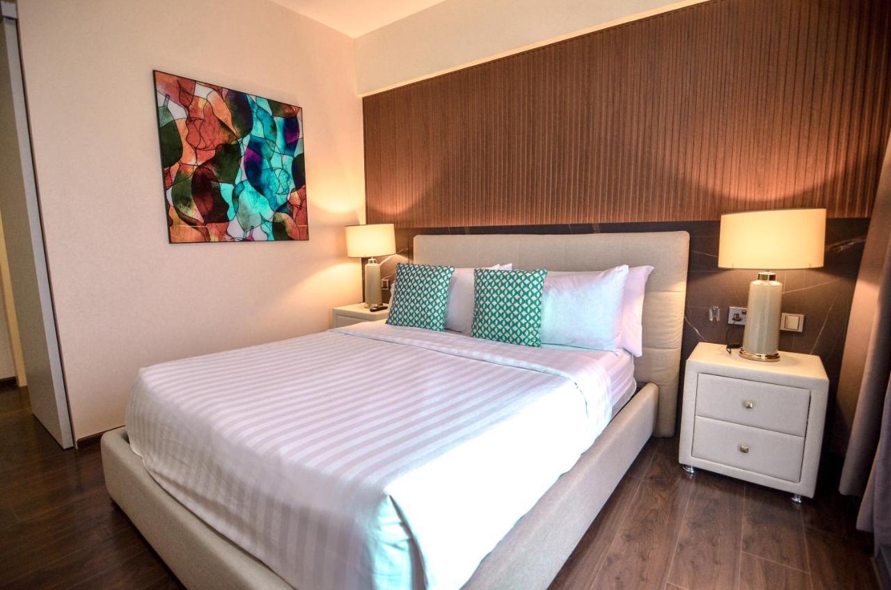 Aeon Suites Staycation Managed By Aria Hotel Davao City Exteriör bild